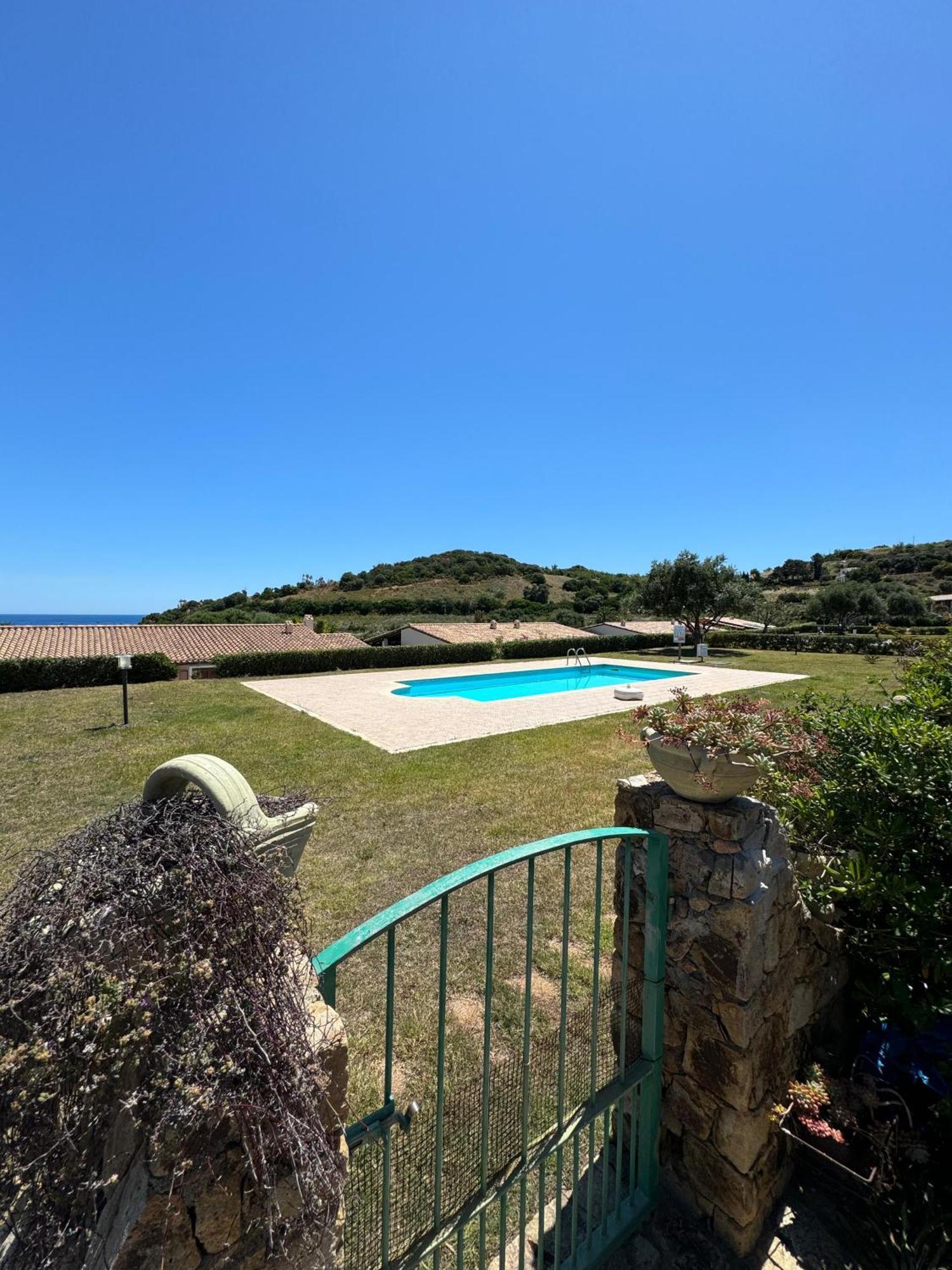 Casa Vacanze Con Piscina E Vista Mare Esclusiva Per Coppie E Famiglie, Relax E Tranquillita Tertenìa Exterior foto